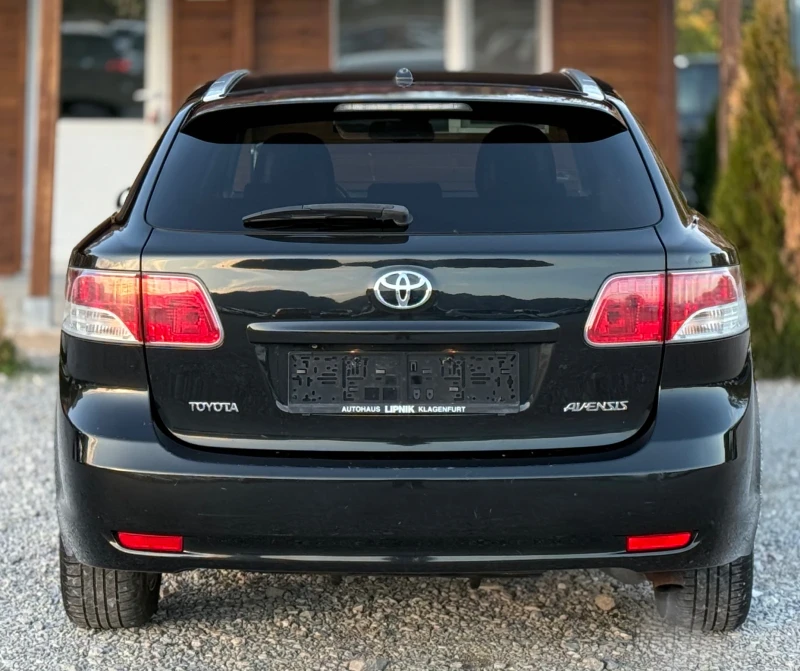 Toyota Avensis 2.0D-4D 126кс * Навигация* * Камера* * KeyLess* , снимка 5 - Автомобили и джипове - 52124087