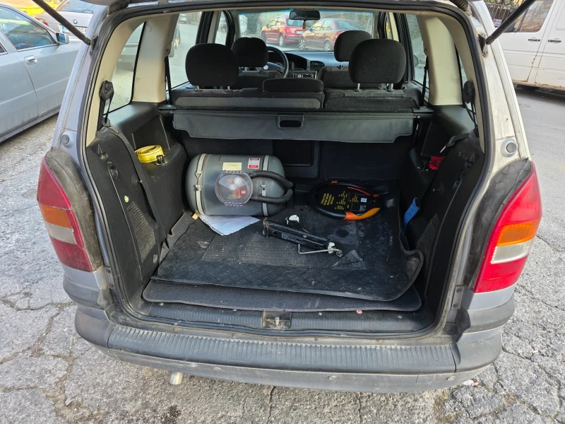 Opel Zafira 1.8 ГАЗ/Бензин, снимка 11 - Автомобили и джипове - 52869259