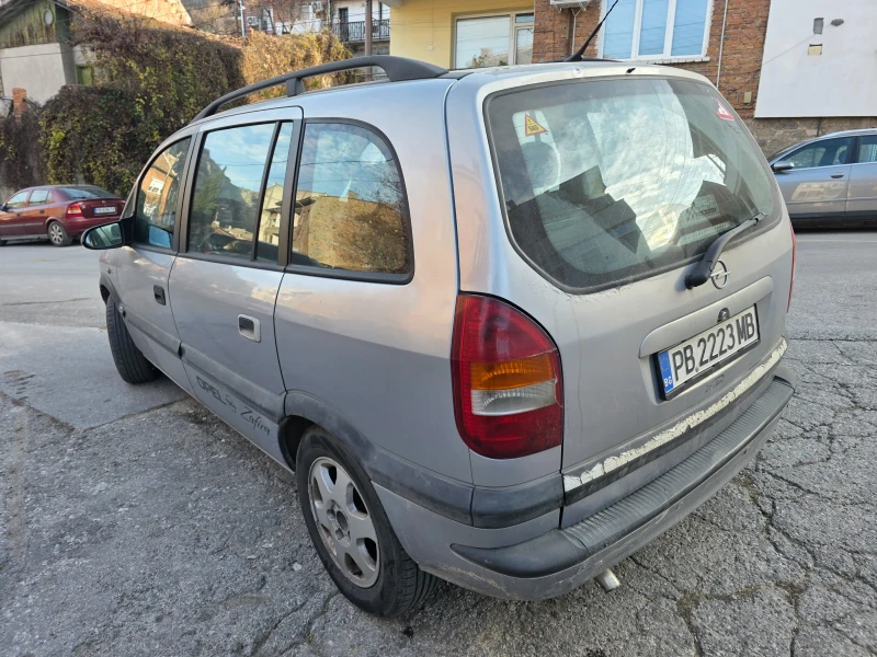 Opel Zafira 1.8 ГАЗ/Бензин, снимка 4 - Автомобили и джипове - 52869259