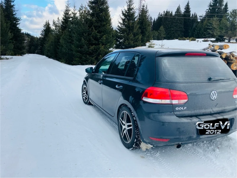 VW Golf 1.6 TDI , снимка 10 - Автомобили и джипове - 52929589