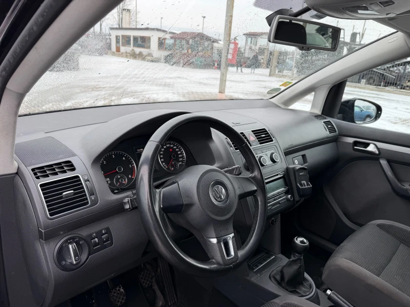 VW Touran 1.6TDI 6+ 1 EURO 5, снимка 11 - Автомобили и джипове - 53179074