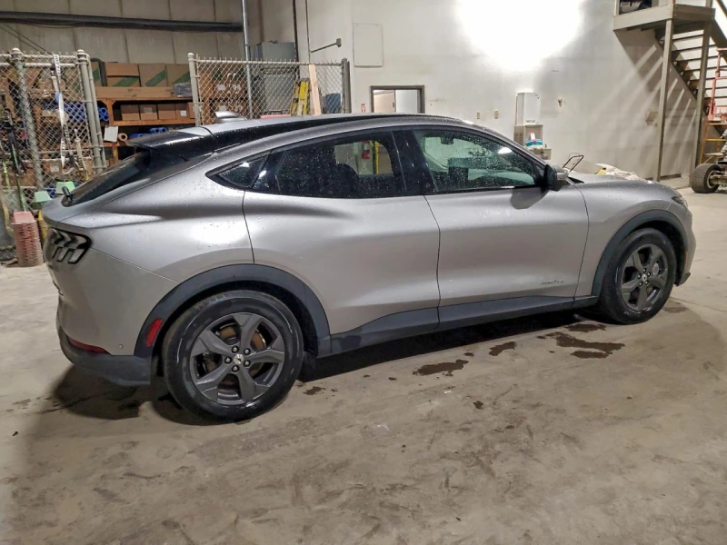 Ford Mustang Mach-E SELECT* Keyless* Подгреви* Камери* BUY NOW, снимка 3 - Автомобили и джипове - 53342588