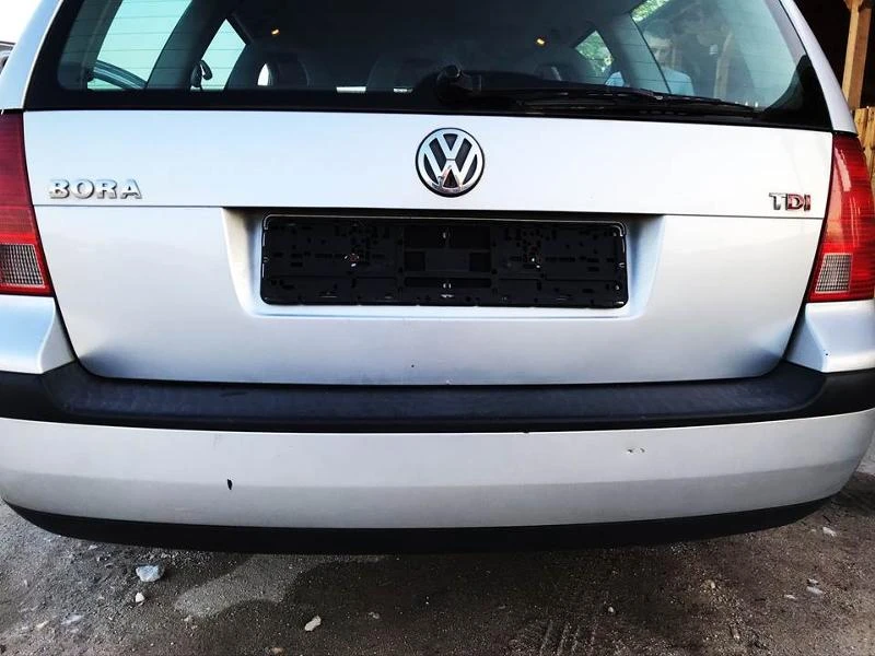 VW Bora 1.9, снимка 13 - Автомобили и джипове - 36968531