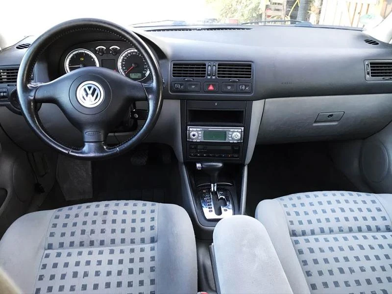 VW Bora 1.9, снимка 4 - Автомобили и джипове - 36968531