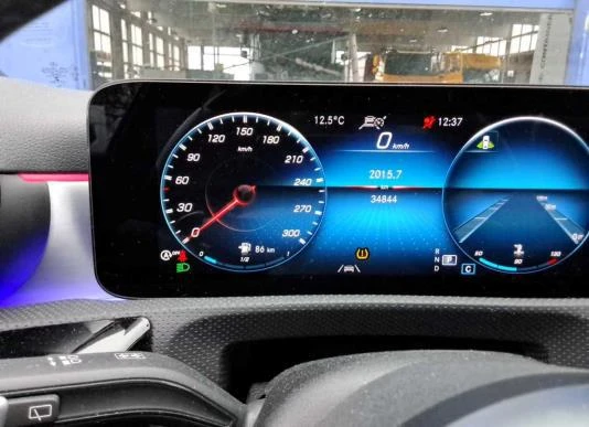 Mercedes-Benz A45 AMG, снимка 2 - Автомобили и джипове - 53294135