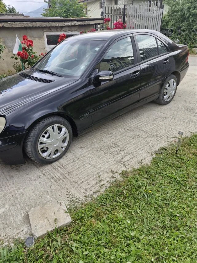 Mercedes-Benz C 200 CDI, снимка 4 - Автомобили и джипове - 55031608