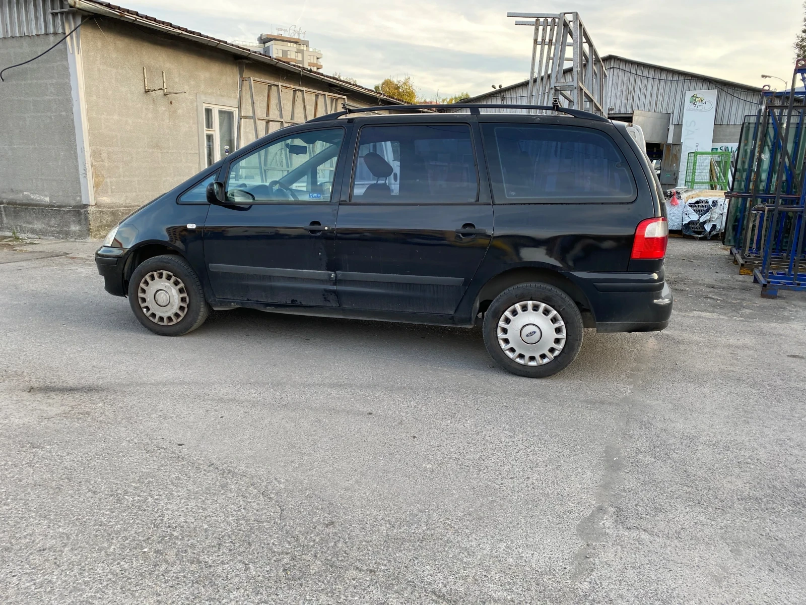 Ford Galaxy  - изображение 2