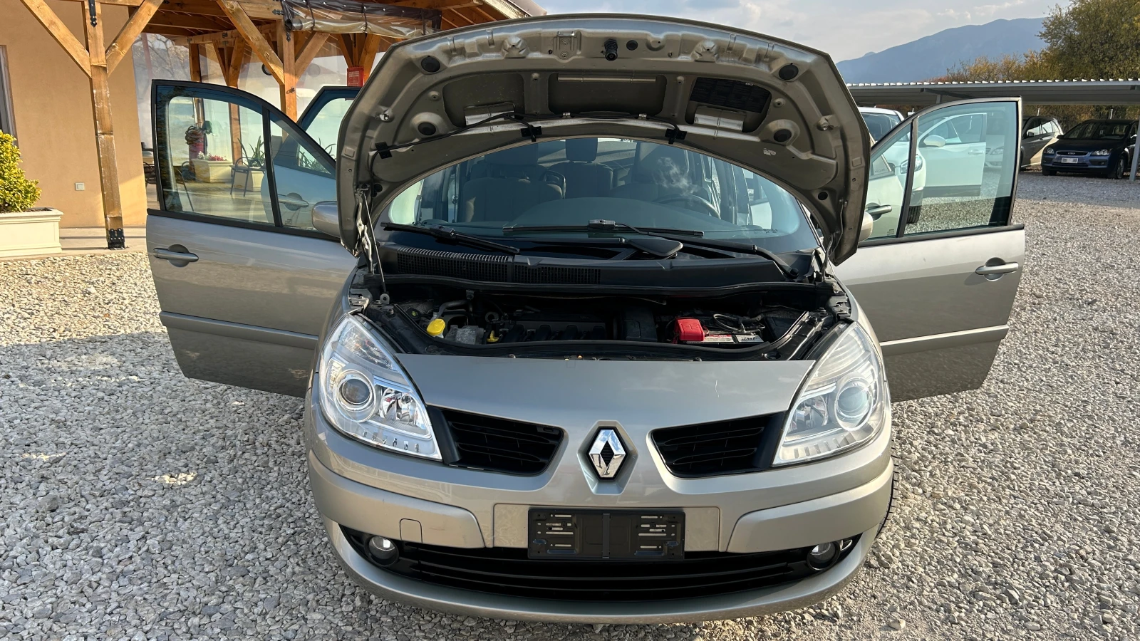 Renault Scenic 1.6-GPL-ФАБРИЧНА ГАЗ-ВНОС ИТАЛИЯ - изображение 7