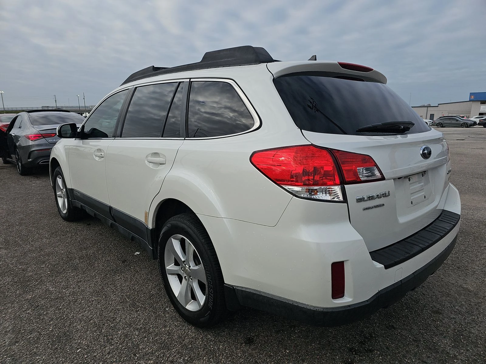 Subaru Outback 2014 Subaru Outback 2.5i Limited - изображение 6