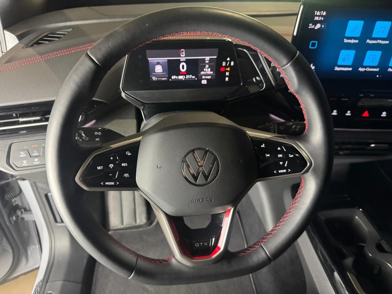 VW ID.5 GTX 4-Motion - изображение 10