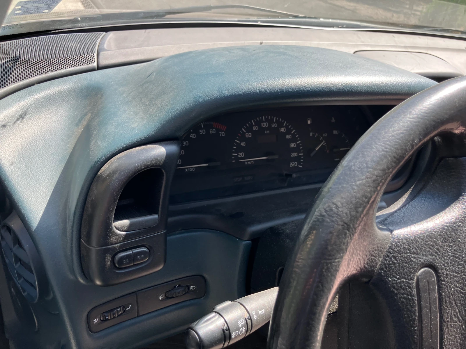 Renault Laguna 2.0 бензин 113кс - изображение 2