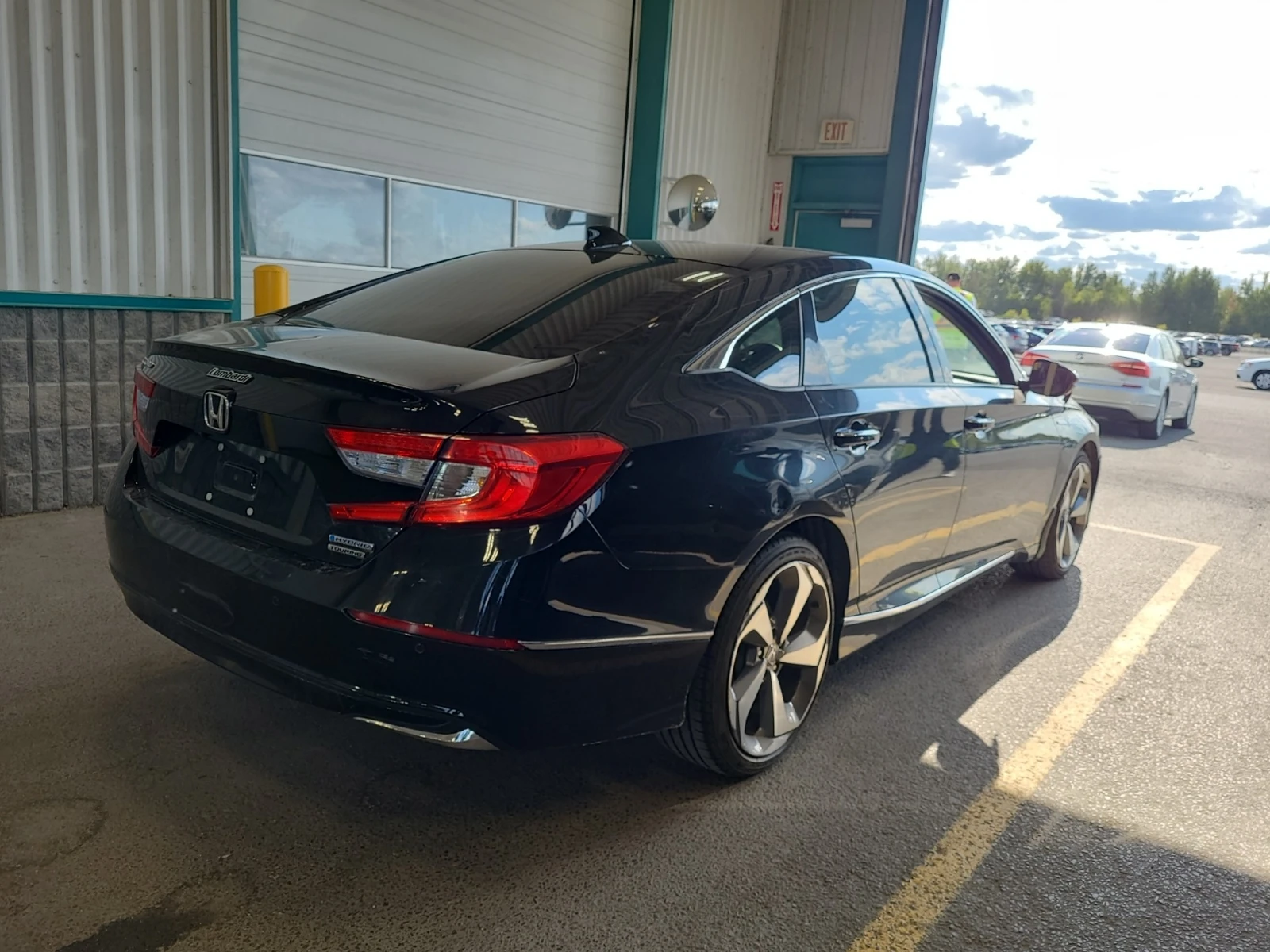 Honda Accord * Touring* * АВТОКРЕДИТ* * ЦЕНА ДО БЪЛГАРИЯ*  - изображение 3