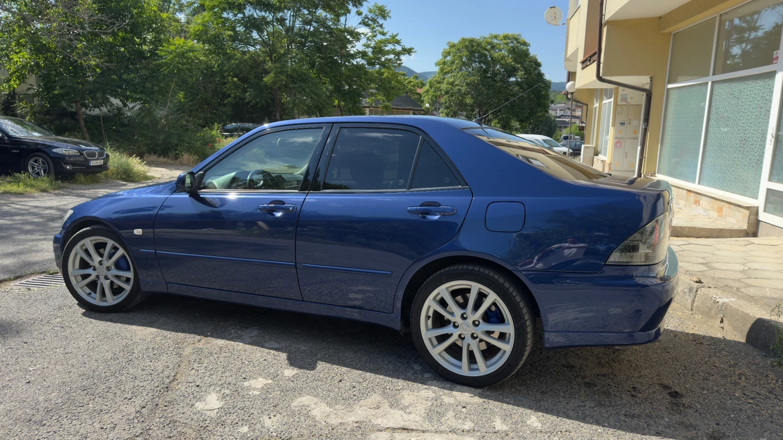 Lexus IS 200  - изображение 4