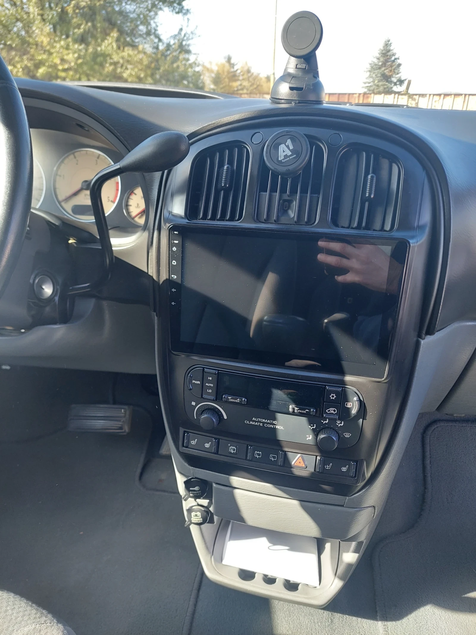 Chrysler Voyager | Mobile.bg   11