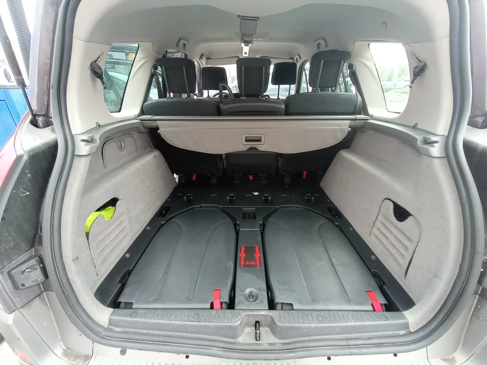 Renault Scenic  - изображение 3