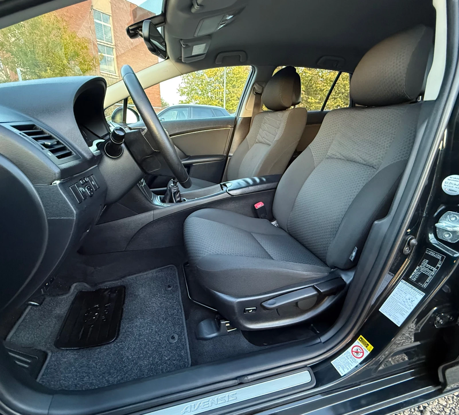 Toyota Avensis 2.0D-4D 126 * * * * * KeyLess*  | Mobile.bg   12