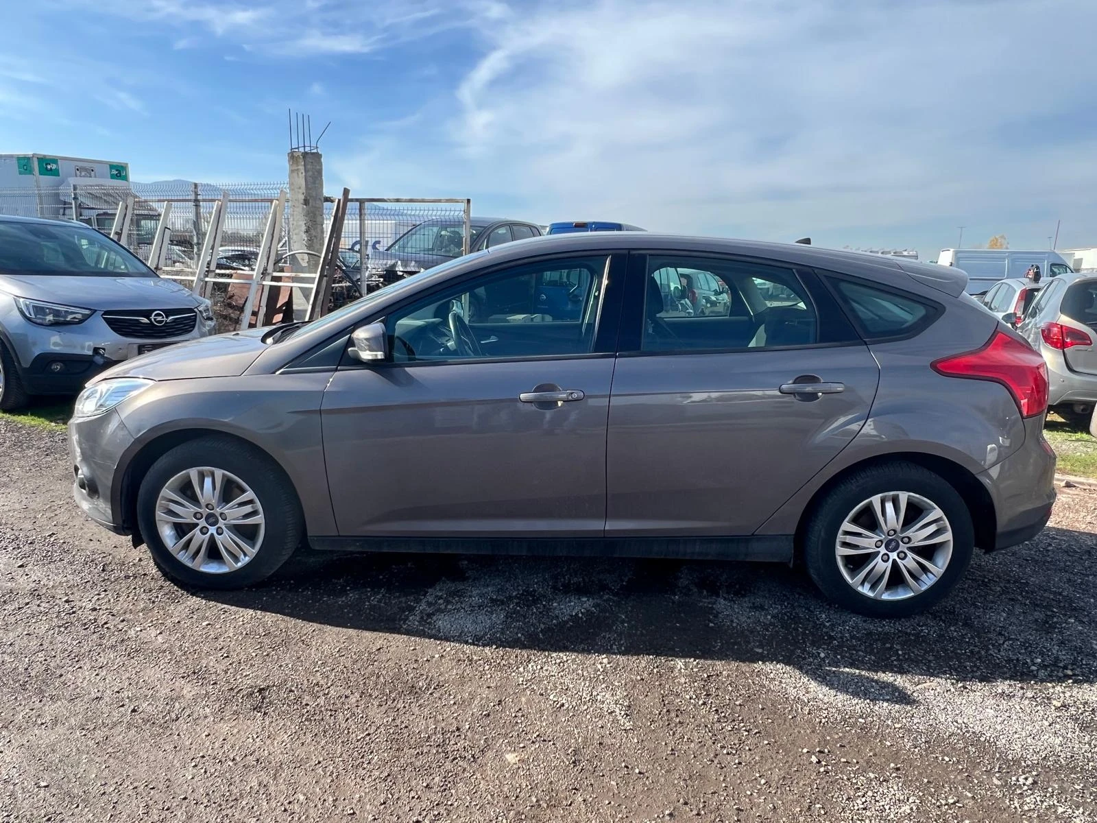 Ford Focus / 1.0I / 100000 KM /   / | Mobile.bg   2