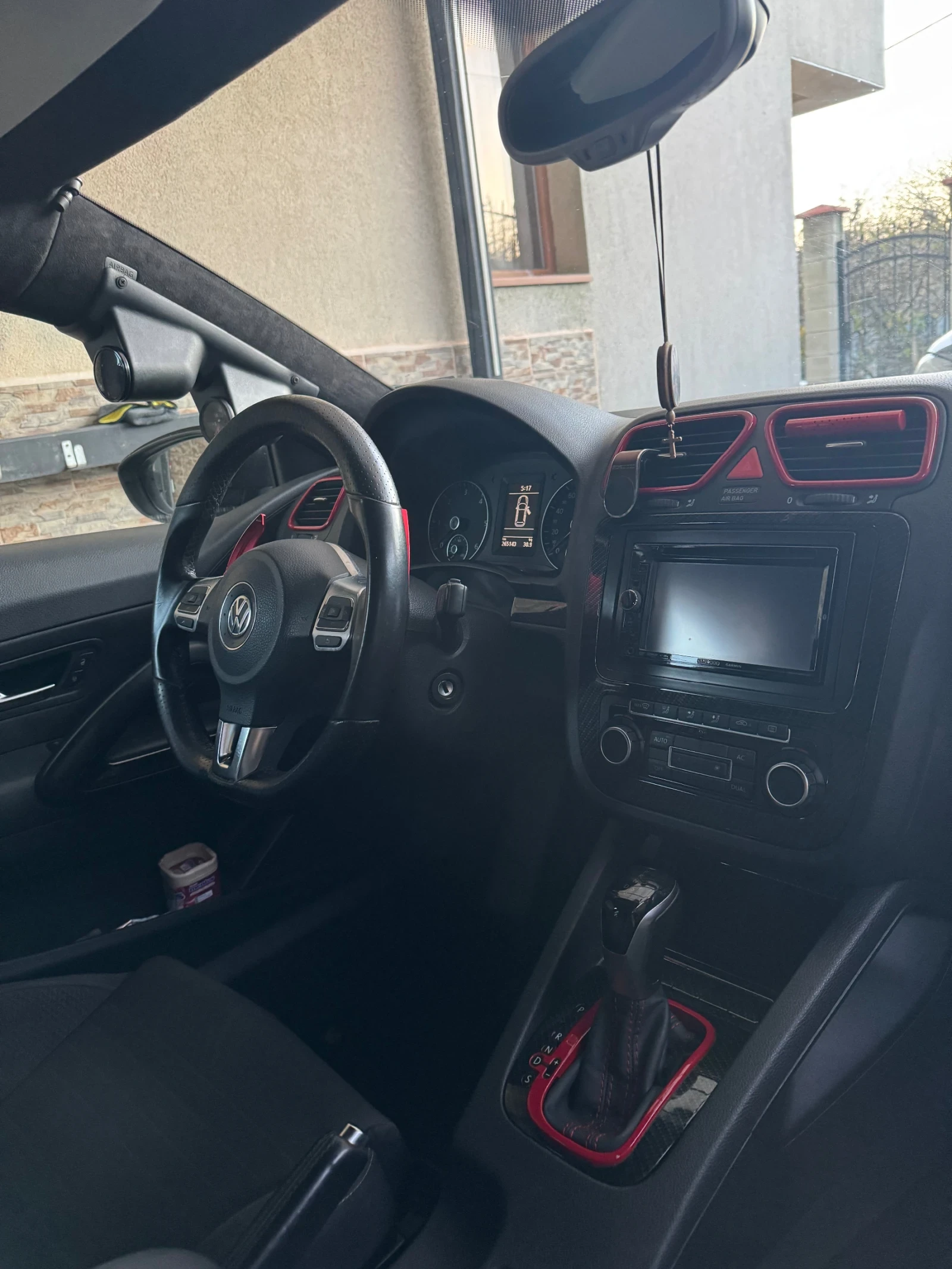 VW Scirocco 2.0 TDI, R pack, DSG, Air Suspension  | Mobile.bg   11