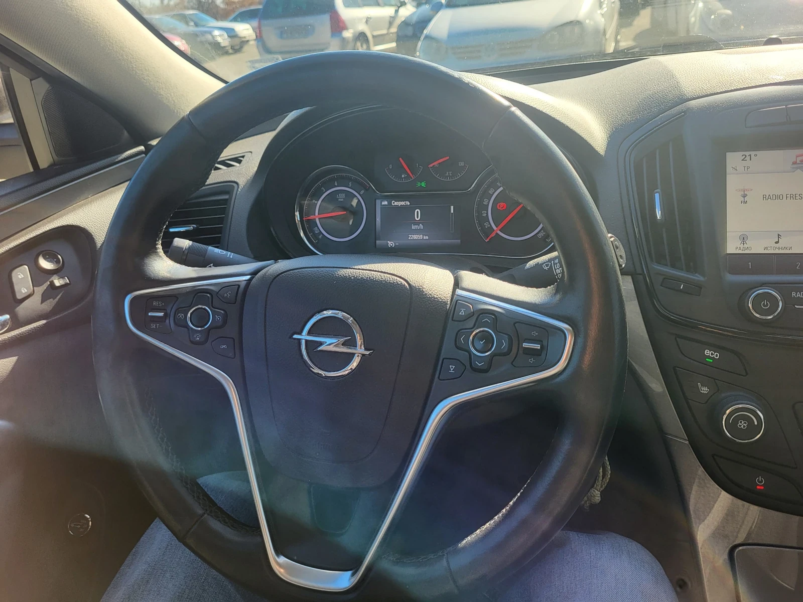 Opel Insignia Sport Tourier 1.6 CDTI - изображение 6