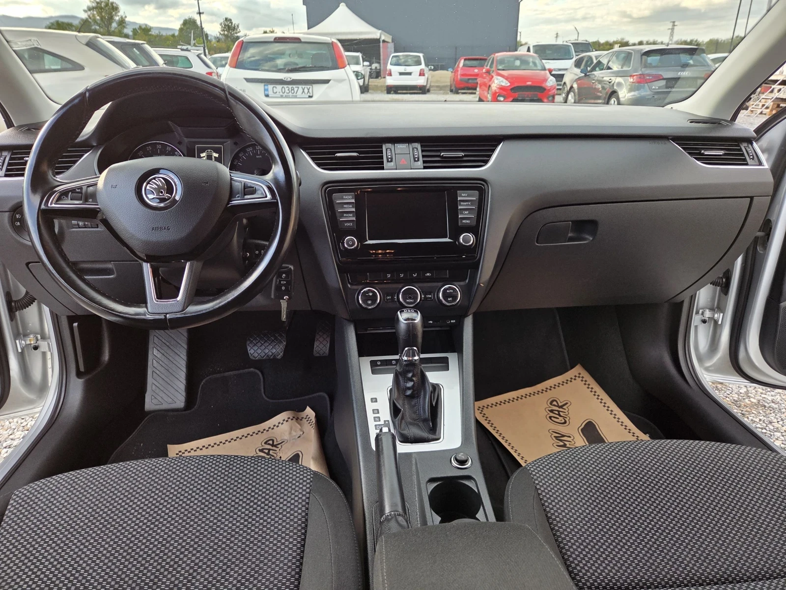 Skoda Octavia 1.6 tdi dsg | Mobile.bg � ����������� 9