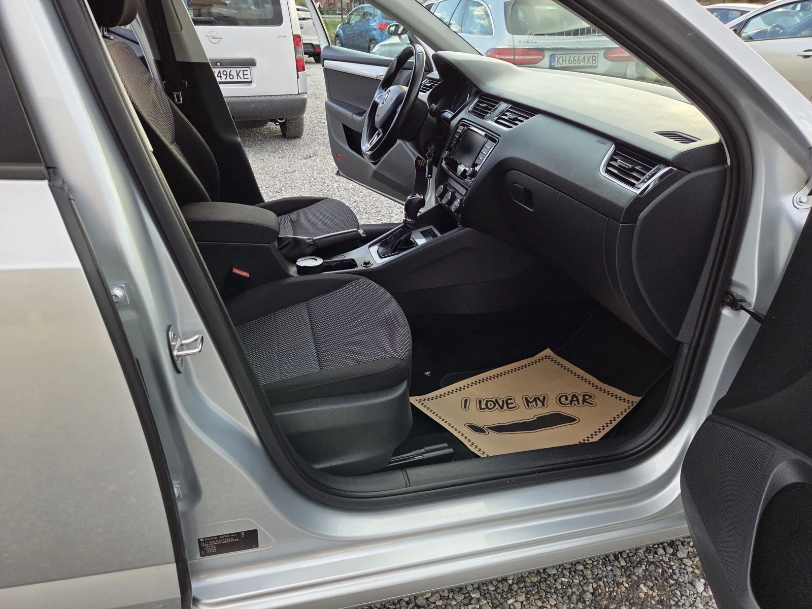 Skoda Octavia 1.6 tdi dsg | Mobile.bg � ����������� 8