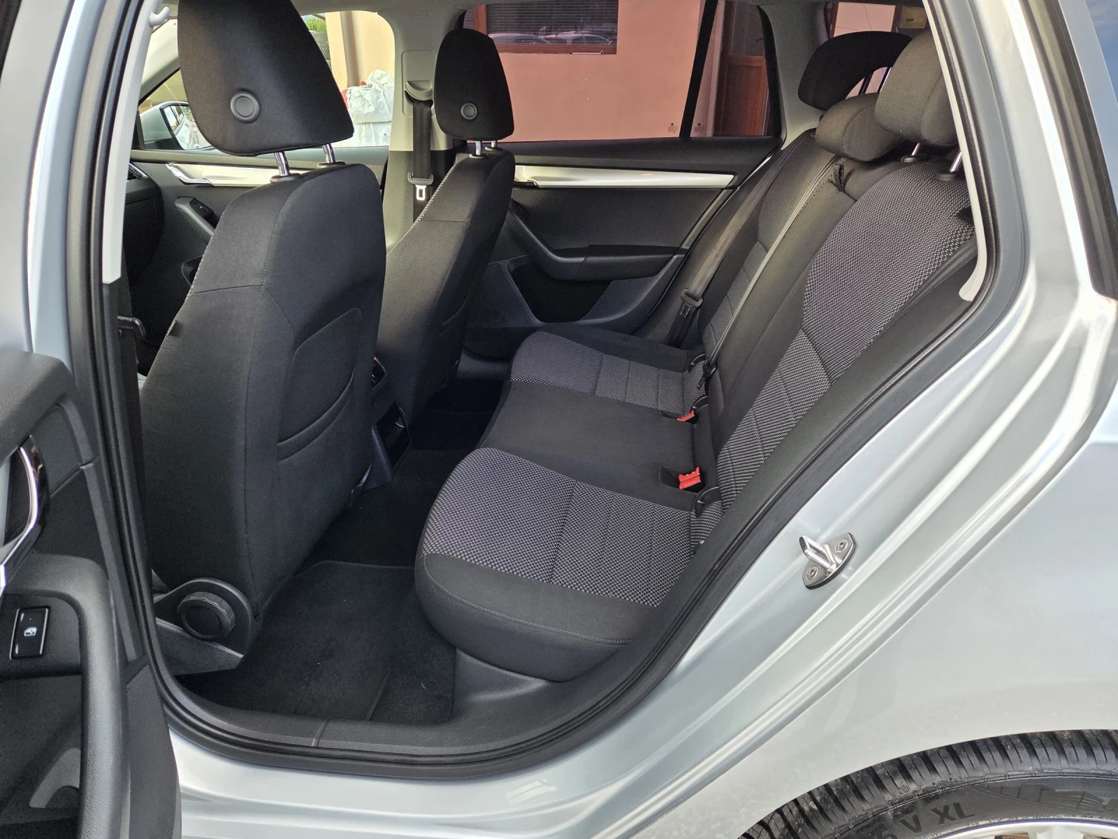 Skoda Octavia 1.6 tdi dsg | Mobile.bg � ����������� 11