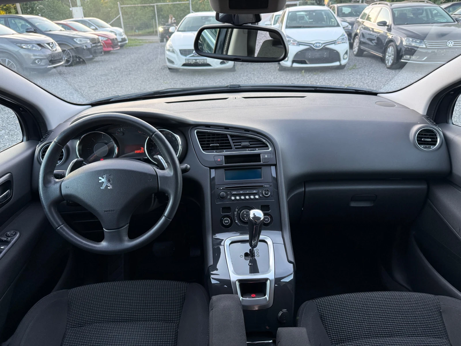 Peugeot 5008 1.6 HDi (112 кс) Automatic / Парктроник /Евро 5, снимка 10 - Автомобили и джипове - 54715001