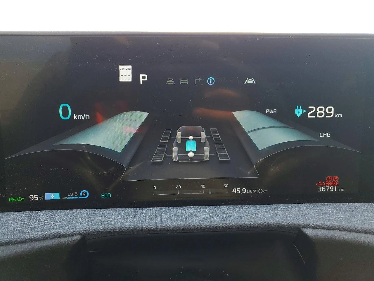 Kia EV6 0.0l Wind, снимка 9 - Автомобили и джипове - 54906588