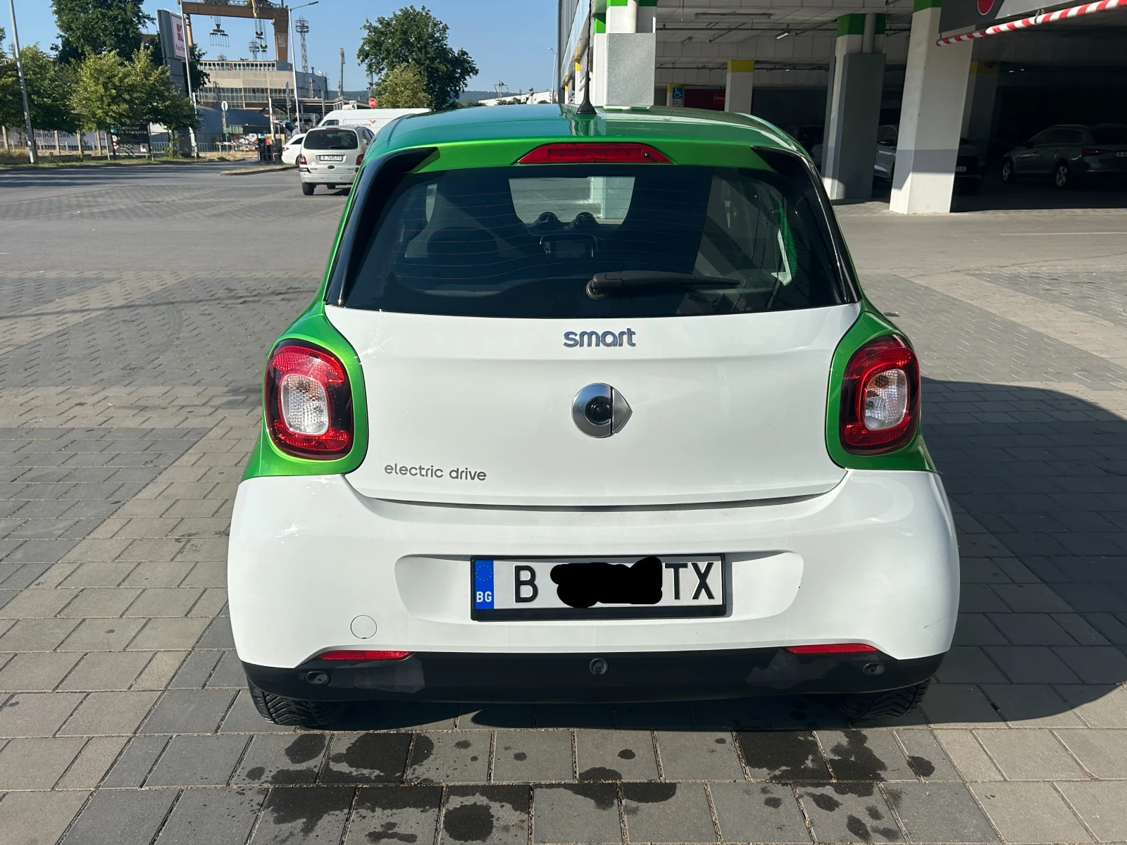 Smart Forfour Electric, снимка 4 - Автомобили и джипове - 55074355
