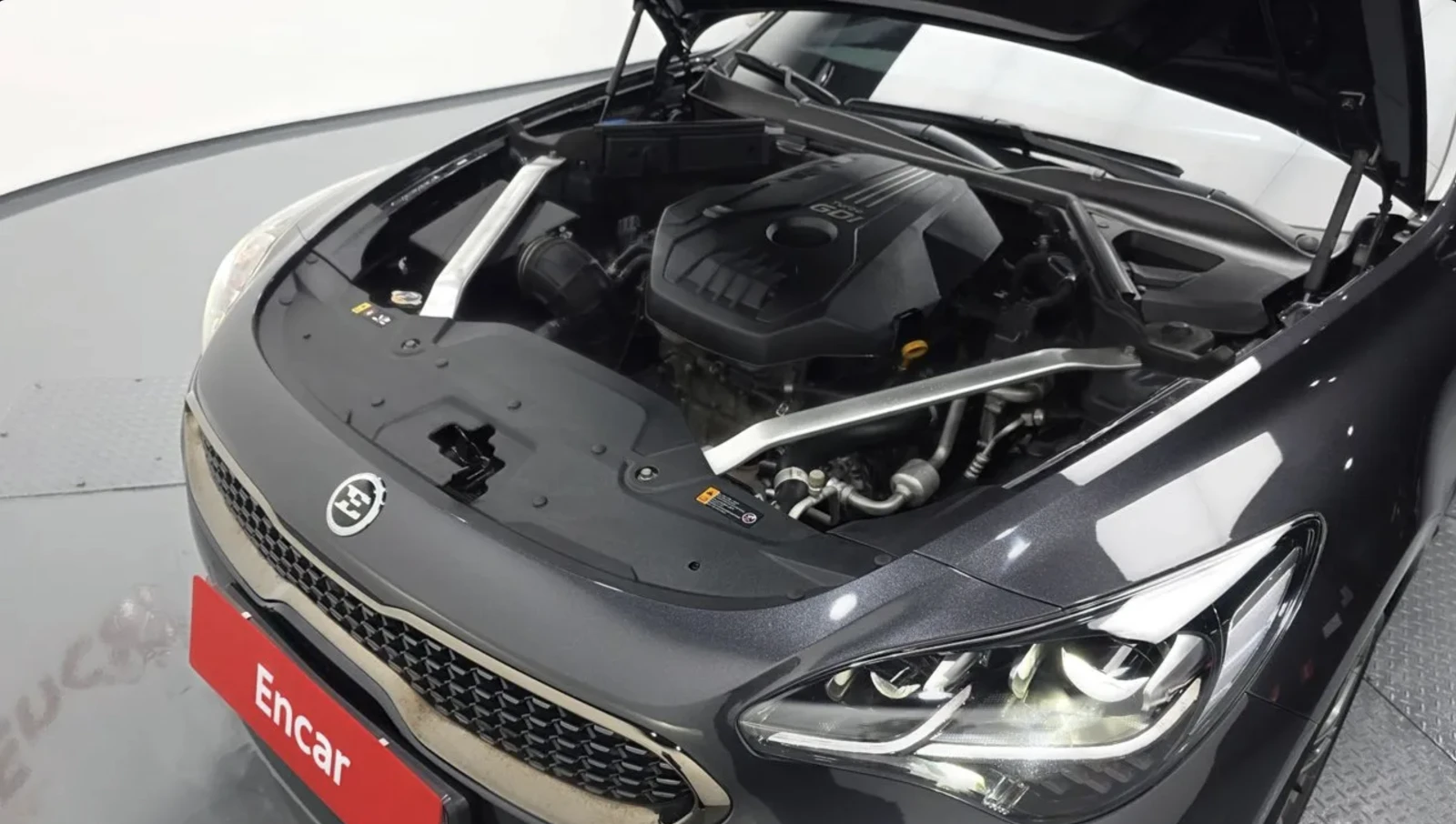 Kia Stinger 2.0 Turbo / GT line Platinum / ОБДУХ / 360 КАМЕРИ, снимка 5 - Автомобили и джипове - 55089063