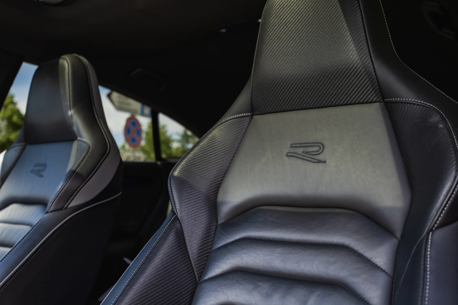 VW Arteon R-line Business Premium + , снимка 14 - Автомобили и джипове - 55231133