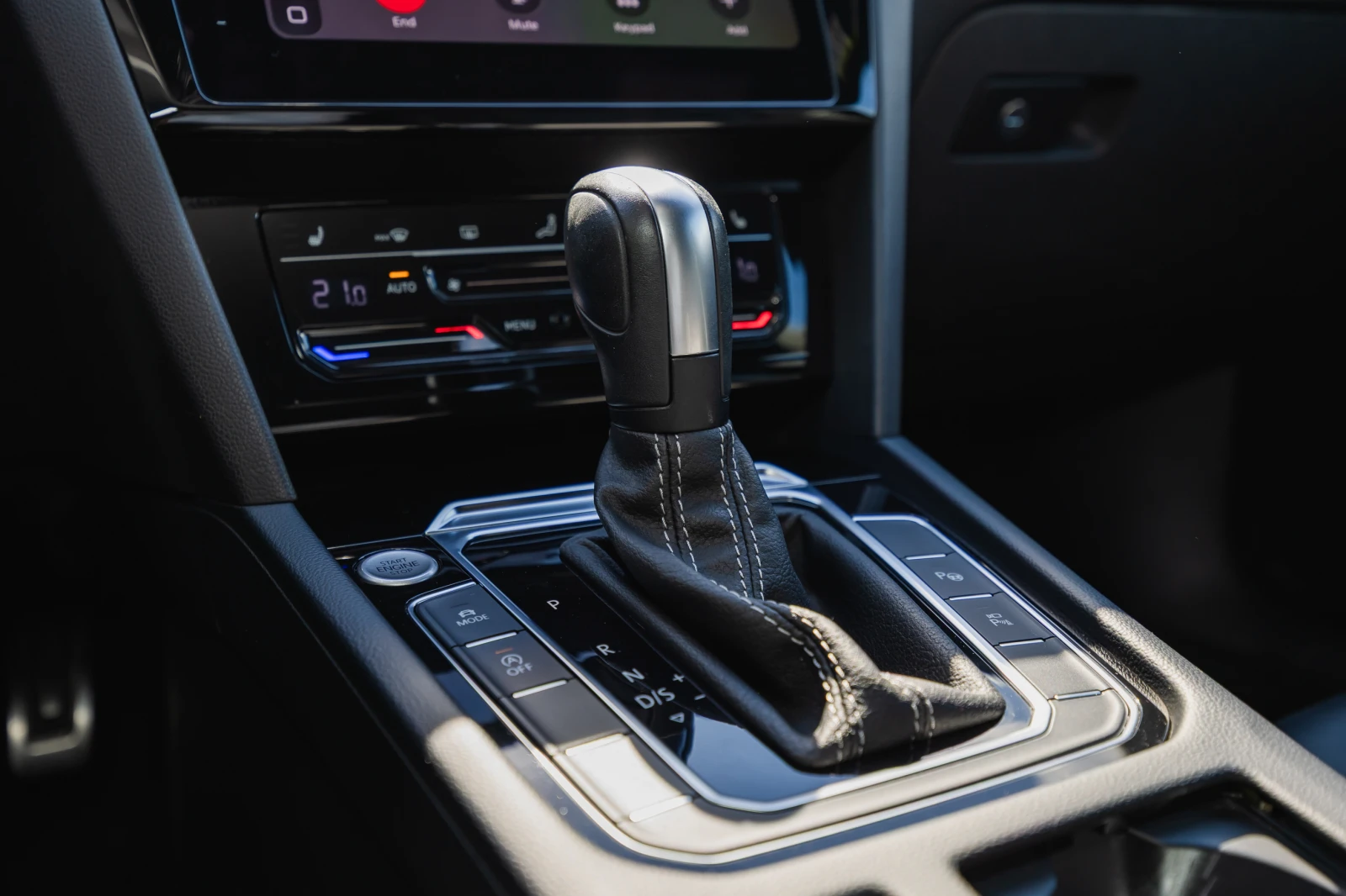 VW Arteon R-line Business Premium + , снимка 10 - Автомобили и джипове - 55231133