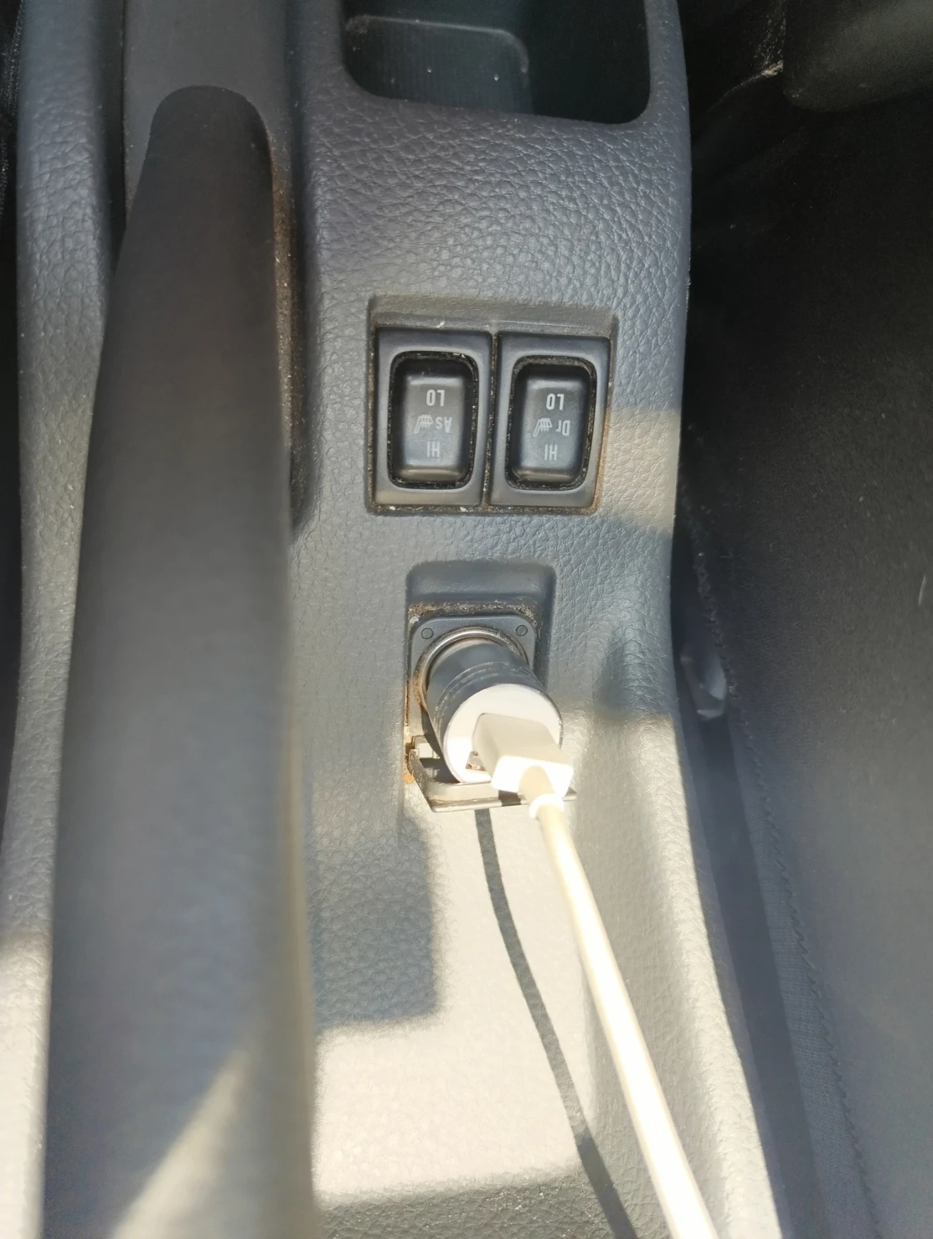 Suzuki Liana, снимка 14 - Автомобили и джипове - 55235344