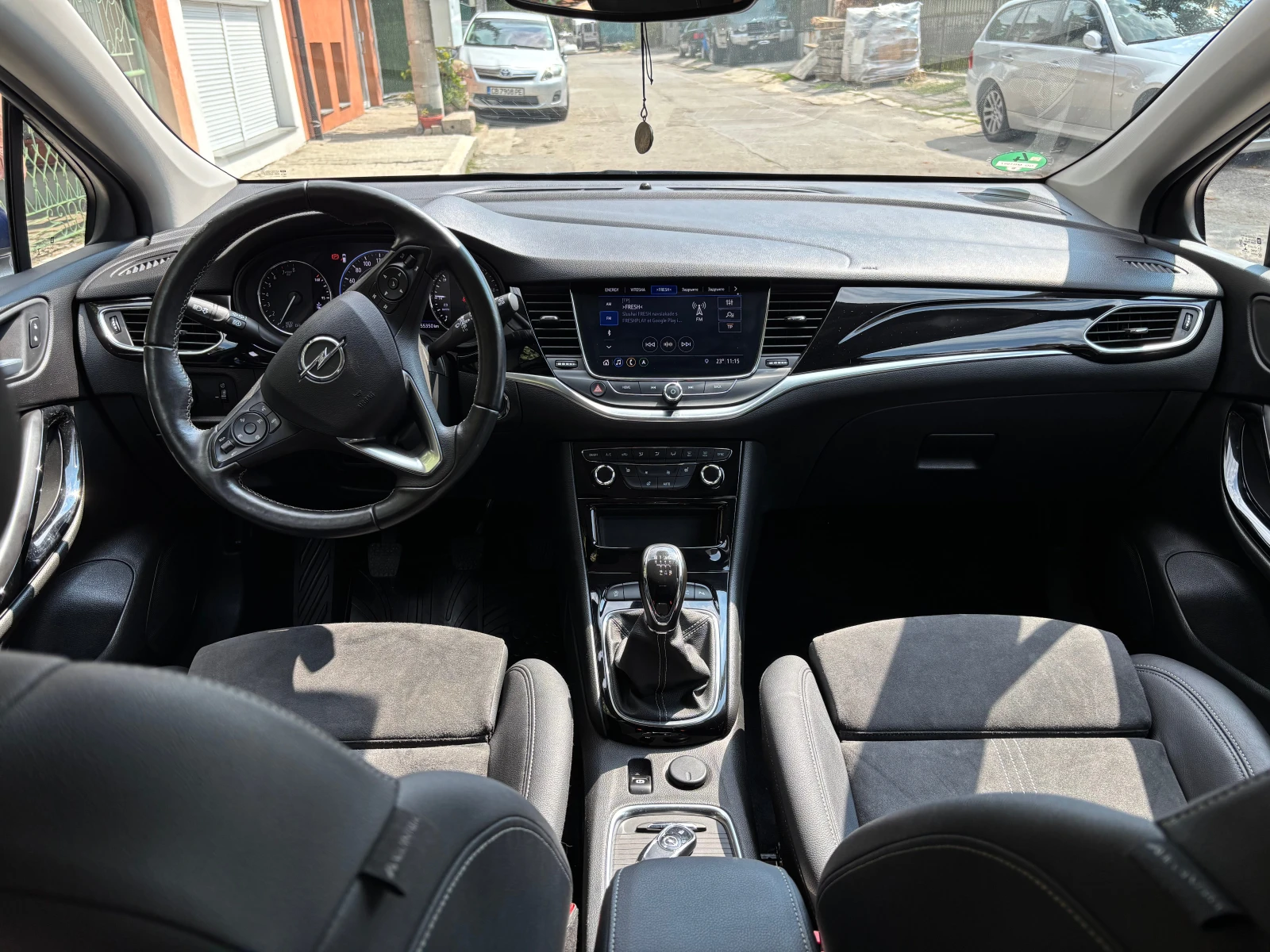 Opel Astra 1.2, снимка 7 - Автомобили и джипове - 55974378