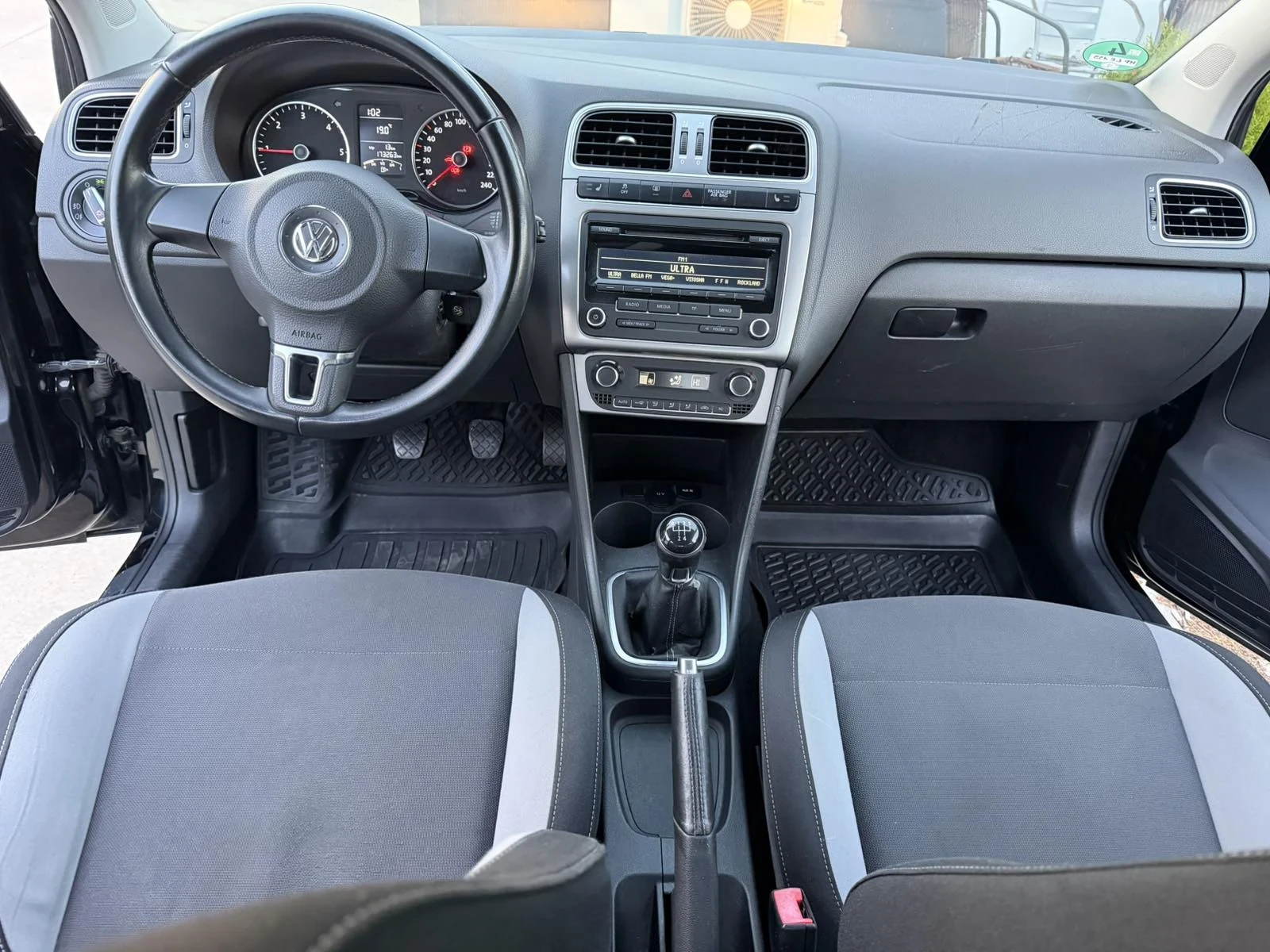 VW Polo, снимка 12 - Автомобили и джипове - 56717067