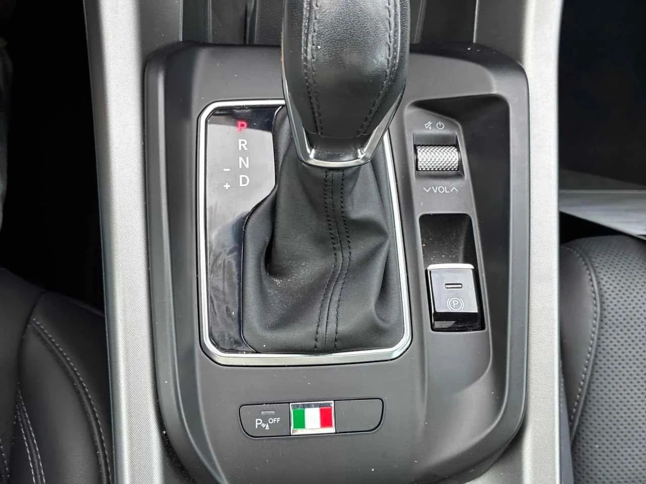 Alfa Romeo Tonale, снимка 14 - Автомобили и джипове - 56724574