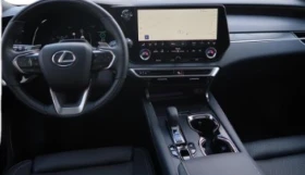 Lexus RX 450h plus 2.5PHEV/309HP/4X4/LUXURY/PANO/360/M.LEV/MEMO/752q - 83699 € - 70068245 9