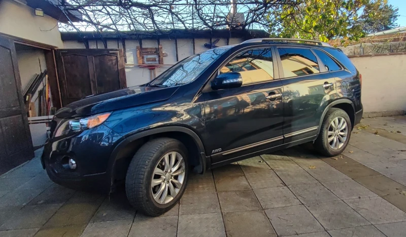 Kia Sorento 2.2 CRDI  4x4, снимка 2 - Автомобили и джипове - 47951954