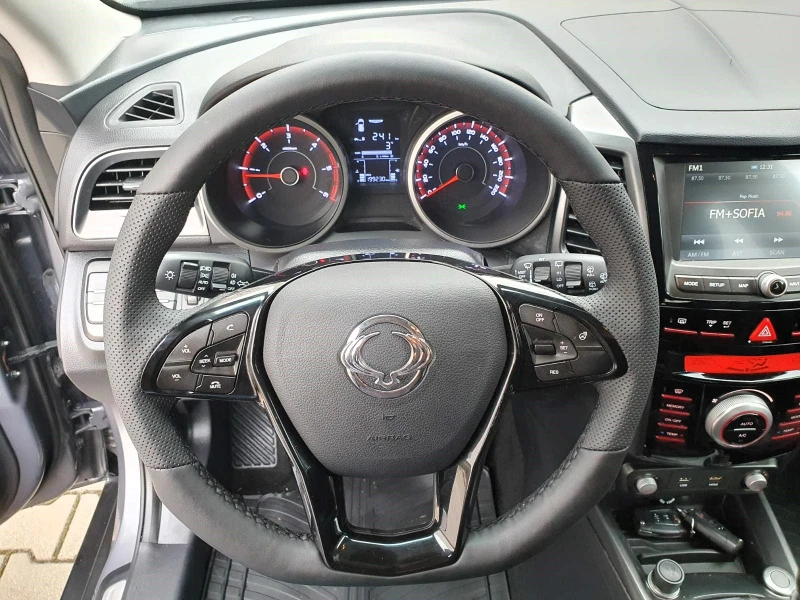 SsangYong XLV 1.6D/4WD/6ск/Кожа/Камера/* LIMITED VISUAL* , снимка 8 - Автомобили и джипове - 48587288