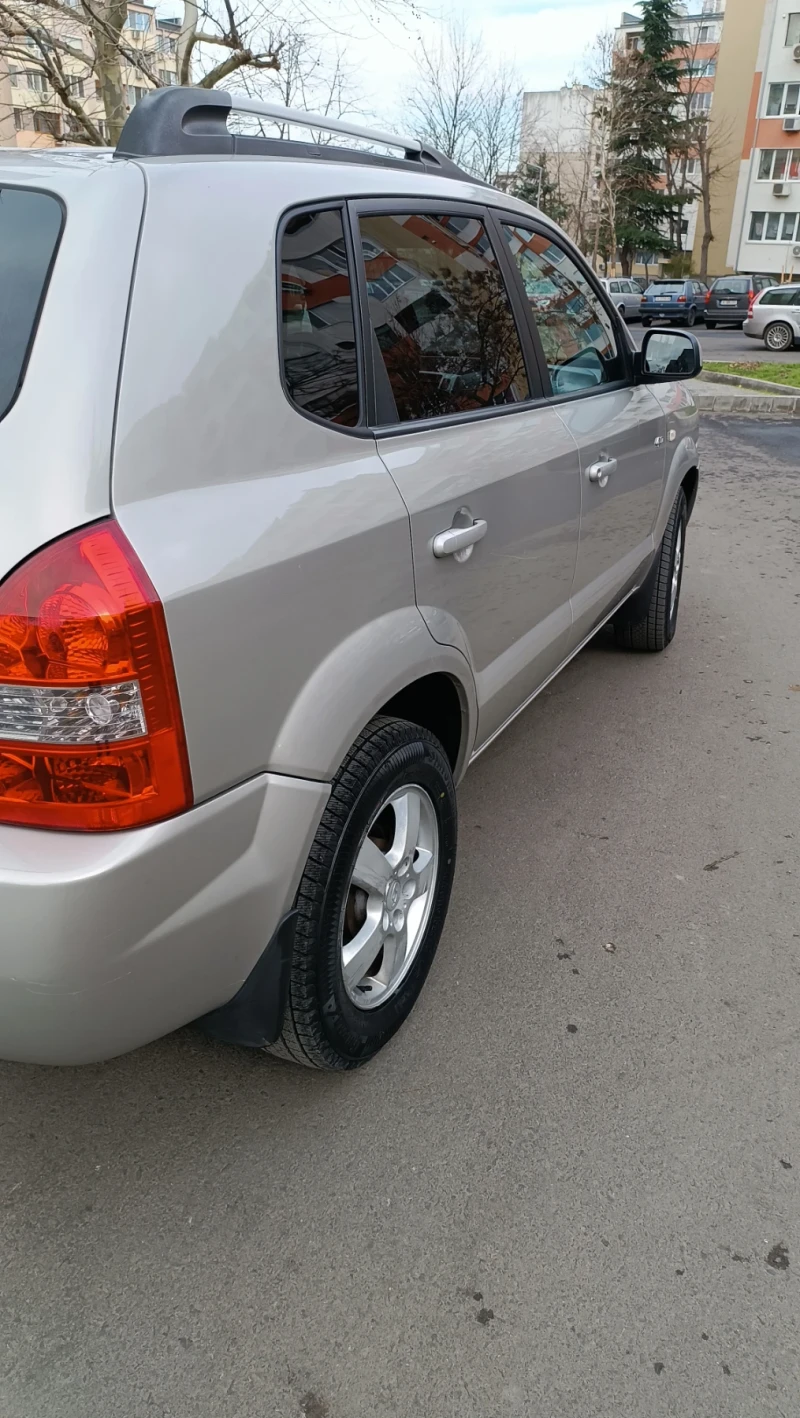 Hyundai Tucson 2.0 i LPG 4x4, снимка 5 - Автомобили и джипове - 49012203