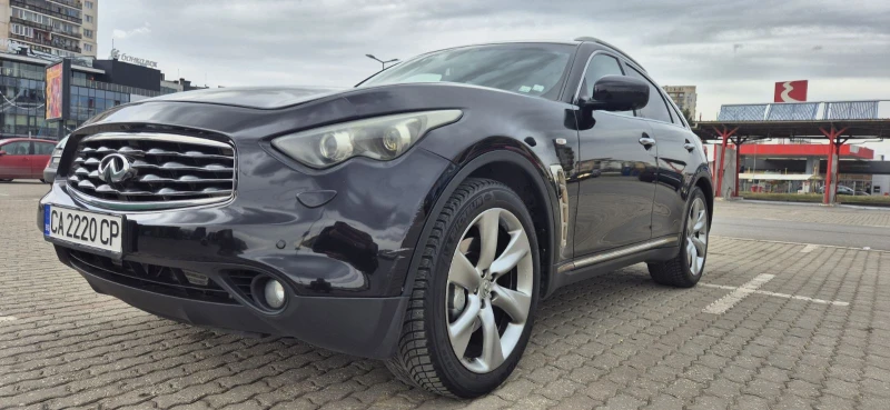 Infiniti Fx 30 DS Premium / Обдухване / 360 камери / N1, снимка 3 - Автомобили и джипове - 49476910