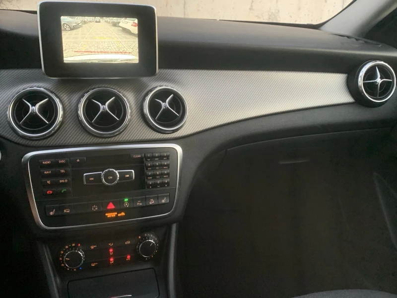 Mercedes-Benz GLA 220 4x4/NAVI/Xenon/Auto/MULTY/Excellent!!!, снимка 9 - Автомобили и джипове - 51231535