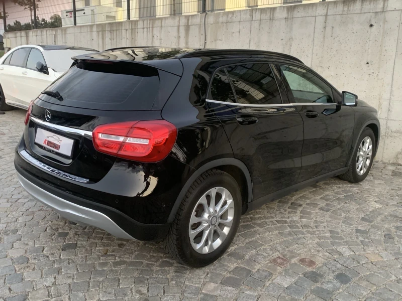 Mercedes-Benz GLA 220 4x4/NAVI/Xenon/Auto/MULTY/Excellent!!!, снимка 5 - Автомобили и джипове - 51231535