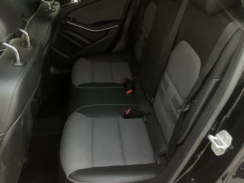 Mercedes-Benz GLA 220 4x4/NAVI/Xenon/Auto/MULTY/Excellent!!!, снимка 12 - Автомобили и джипове - 51231535