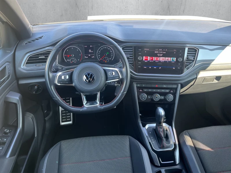 VW T-Roc SPORT/2.0TDI/150HP/DSG/LED/ACC/716vpr, снимка 10 - Автомобили и джипове - 51657696