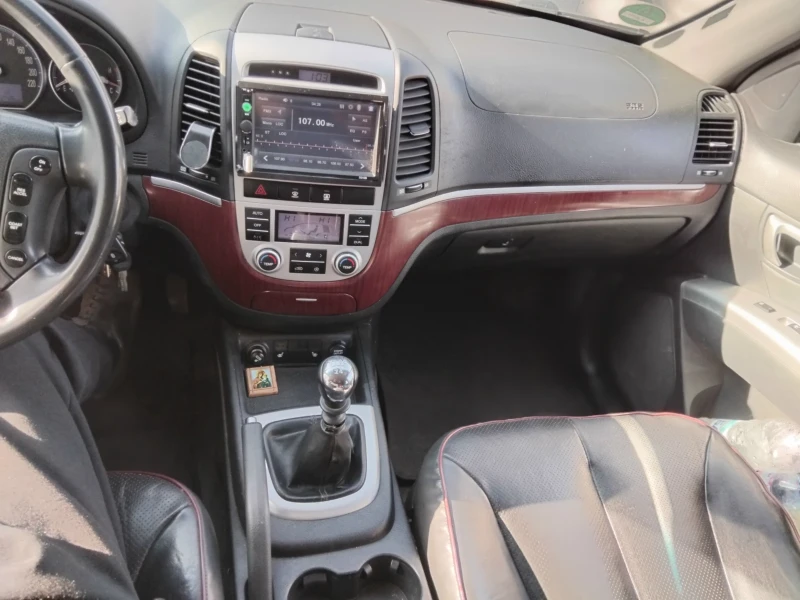 Hyundai Santa fe 2.7 V6 ГАЗ в гаранция , снимка 5 - Автомобили и джипове - 53160436