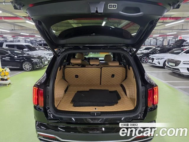 Kia Sorento 2.5T 2WD| 360| HEAD UP| DIGITAL| НАДУВАНЕ| ОБДУХ, снимка 14 - Автомобили и джипове - 55889015