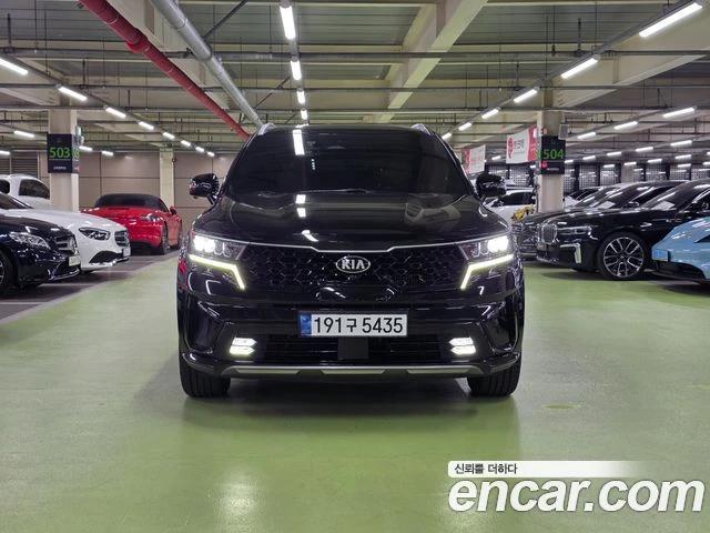 Kia Sorento 2.5T 2WD| 360| HEAD UP| DIGITAL| НАДУВАНЕ| ОБДУХ, снимка 2 - Автомобили и джипове - 55889015