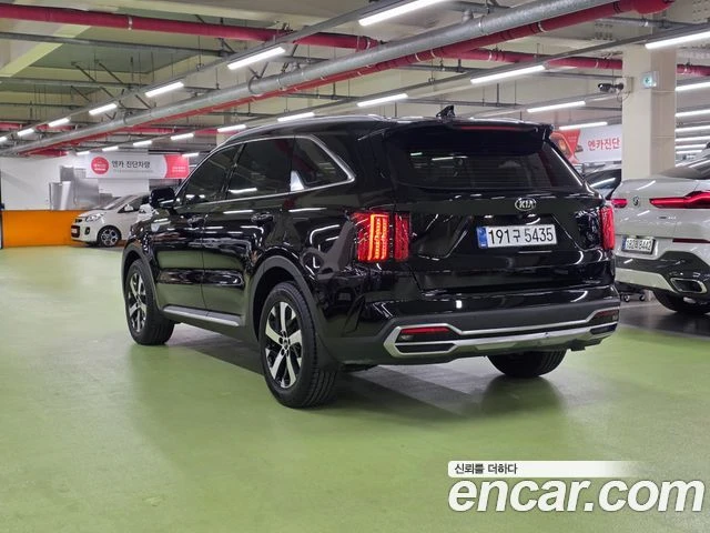 Kia Sorento 2.5T 2WD| 360| HEAD UP| DIGITAL| НАДУВАНЕ| ОБДУХ, снимка 5 - Автомобили и джипове - 55889015