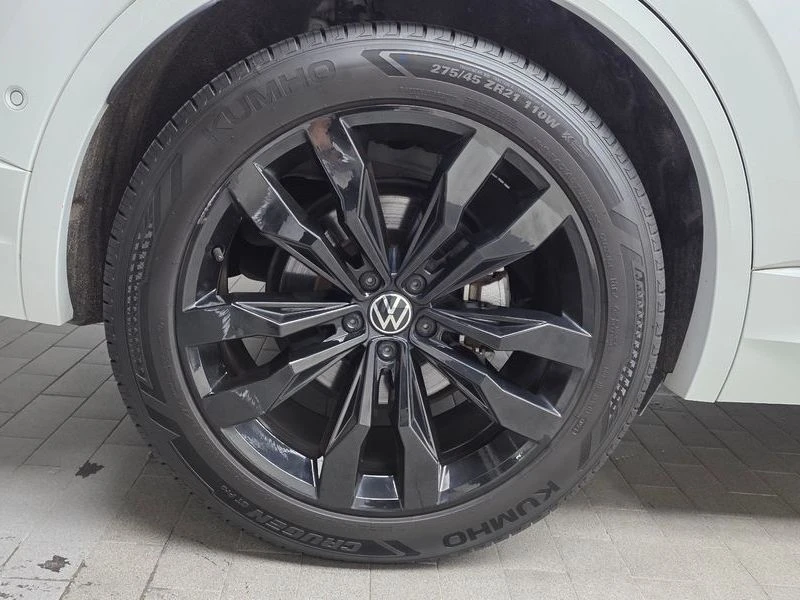 VW Touareg 3.0 TDI R-Line, снимка 5 - Автомобили и джипове - 56087582